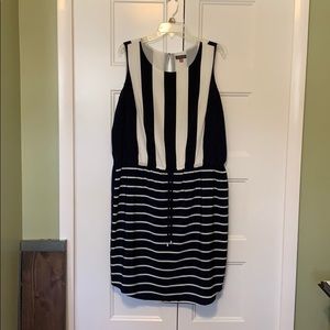 Navy and white 18W Vince Camuto dress